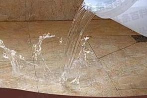 利州漏水维修 免砸砖防水材料该如何施工